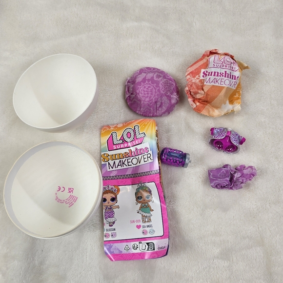 L.O.L. Surprise! Tweens Series 4 Fashion Doll - Picture 1 of 2